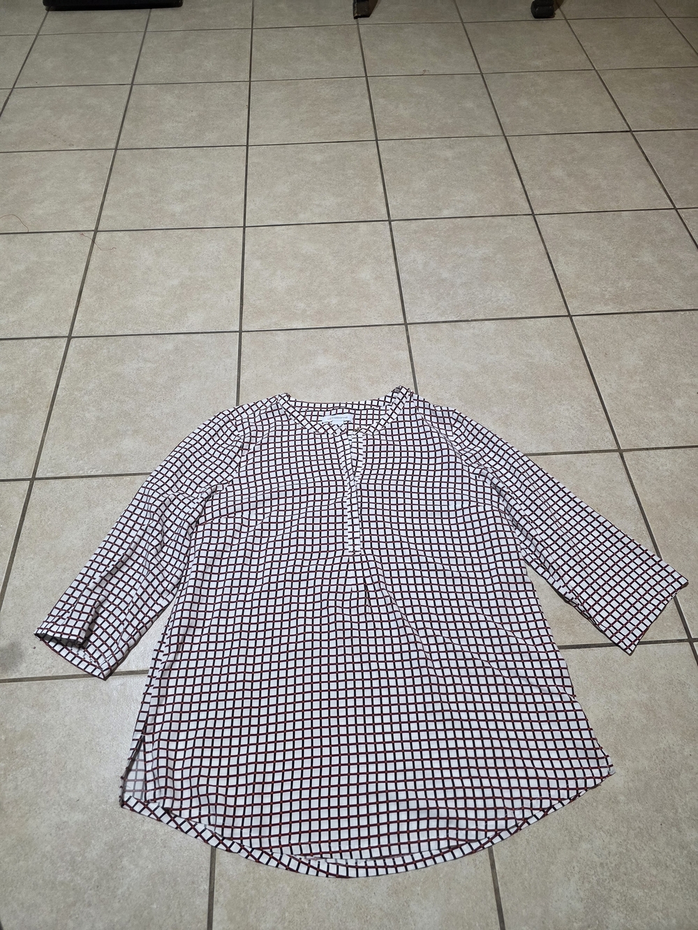 Women's Pink Check Split-Neck Blouse - Picture 2 of 4